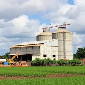 melhoria das vias de acesso ao galpão de beneficiamento de cereais
