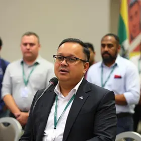 Prefeito de Rio Branco participa da I Assembleia Geral Extraordinária da AMAC